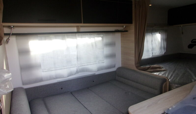 CARAVELAIR 476 SPORT LINE complet