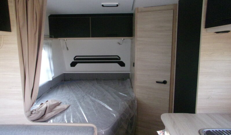 CARAVELAIR 476 SPORT LINE complet