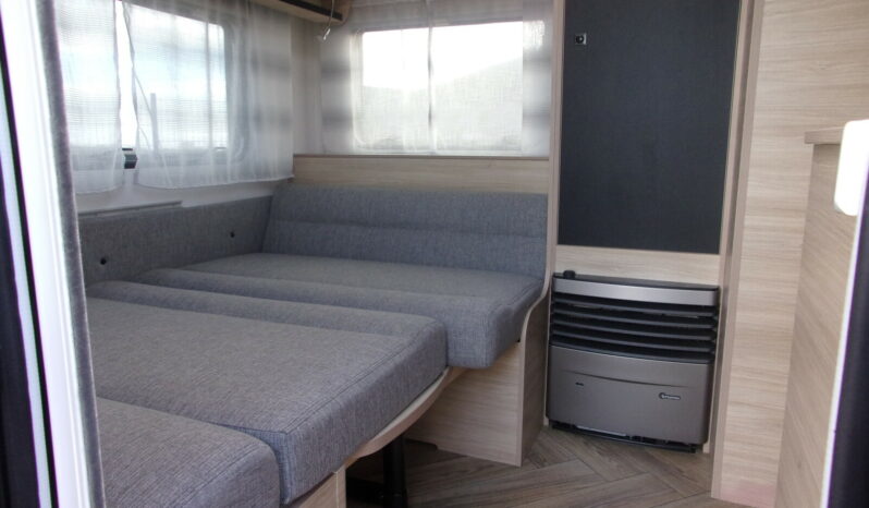 CARAVELAIR 480 SPORT LINE complet