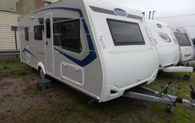 CARAVELAIR ARTICA 496